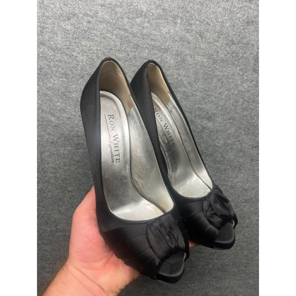 Ron White Signature Black Bow Pumps Heels Made in Italy EU 38 US 7.5